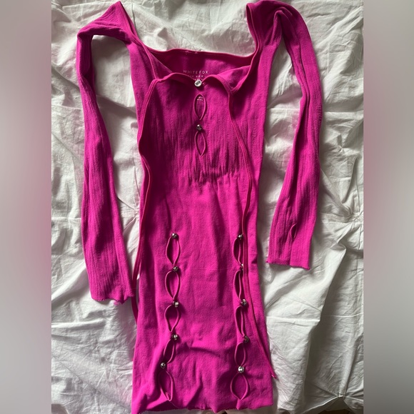 *SOLD* White Fox Boutique Dress - Picture 2 of 3